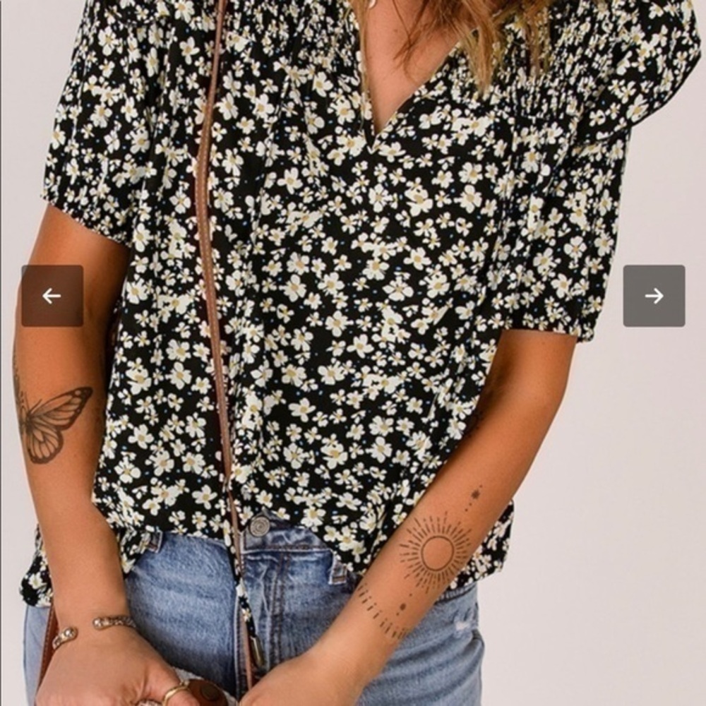 Black Floral Print Smocked Ruffled V Neck T-shirt